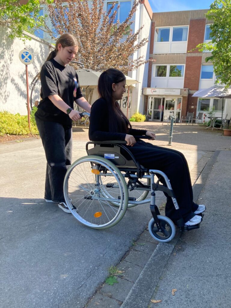 Rollstuhl5